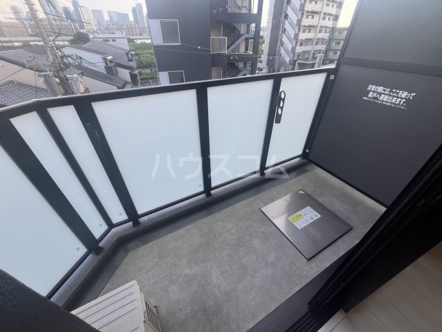 23/30 バルコニー