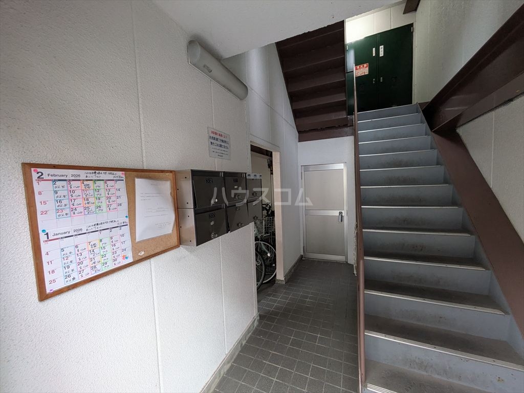 3/4 エントランス