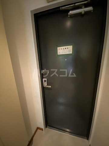 13/30 玄関