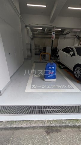21/29 駐車場