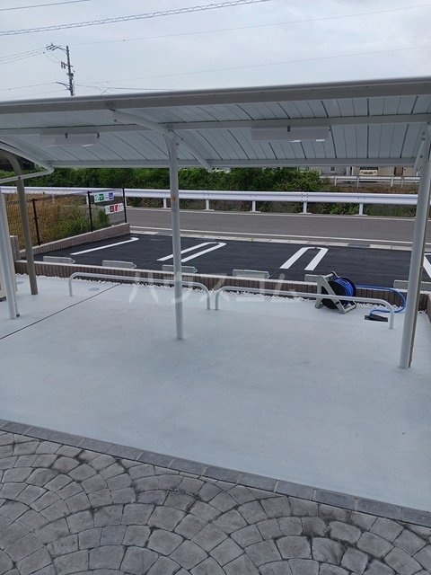 14/20 駐車場
