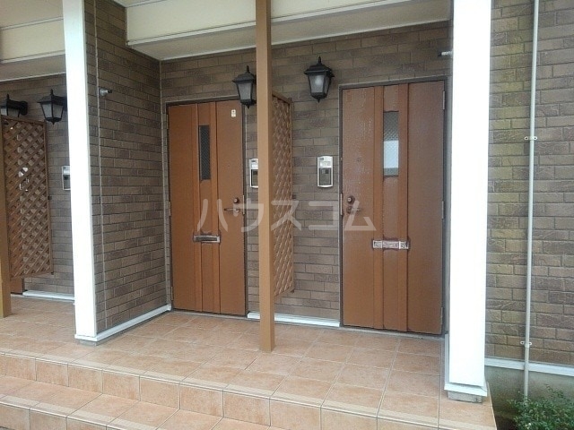 14/15 エントランス