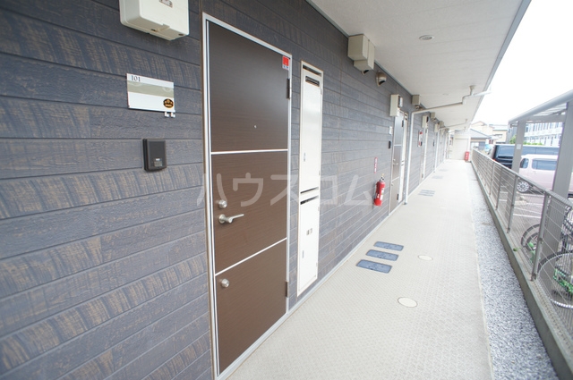 19/28 エントランス