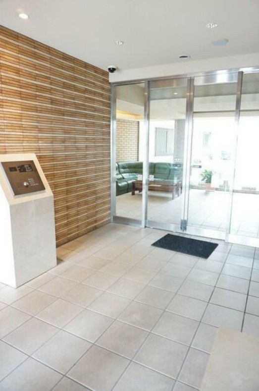 15/25 エントランス