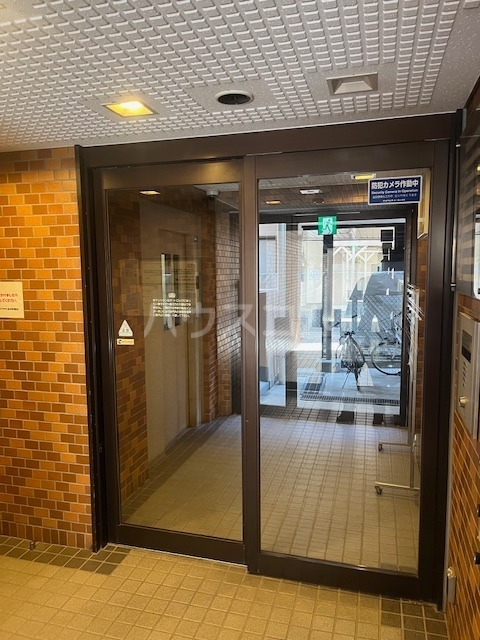 2/6 エントランス