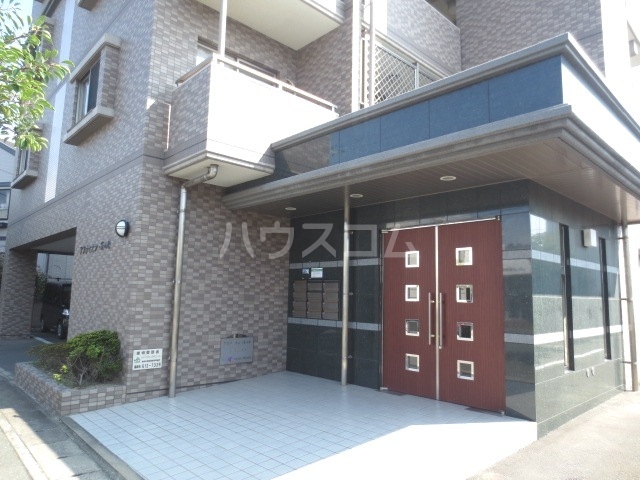 15/18 エントランス