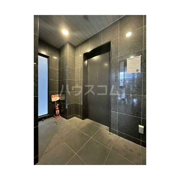 15/20 エントランス