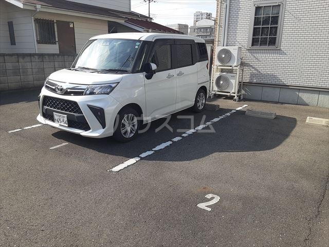16/21 駐車場