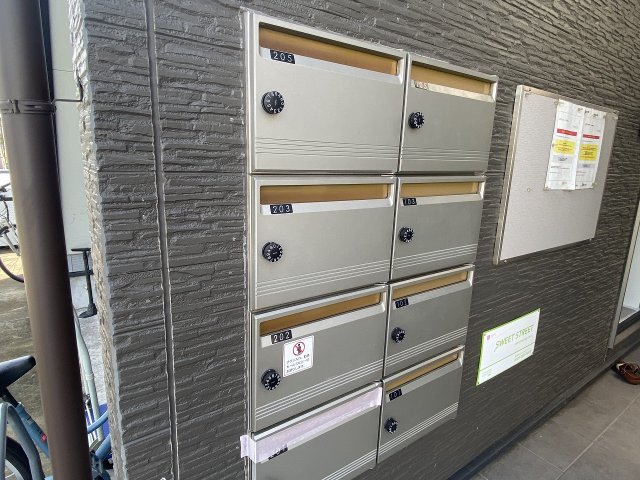 22/30 エントランス