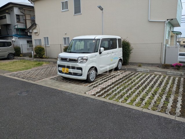 25/30 駐車場