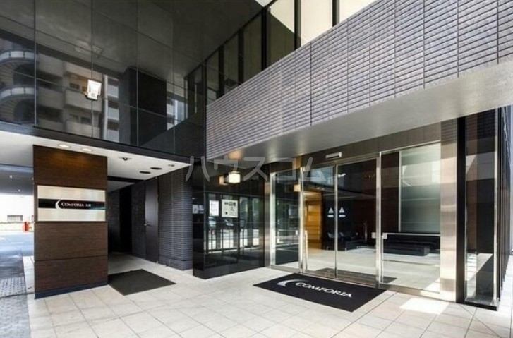 15/22 エントランス