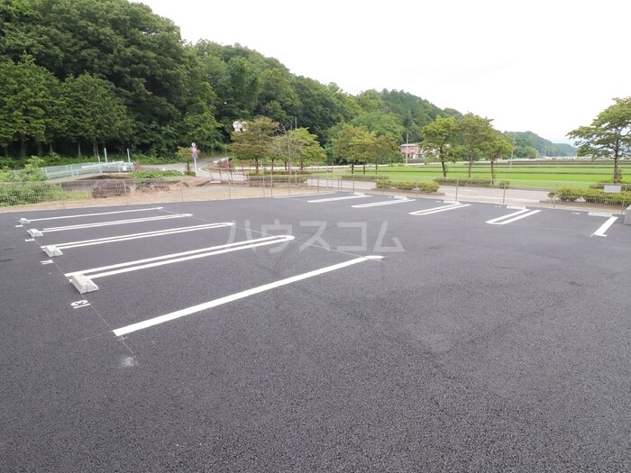19/23 駐車場