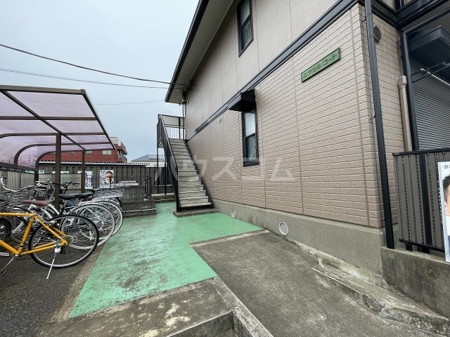 22/30 エントランス