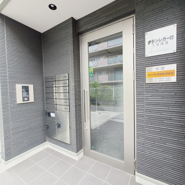 13/16 エントランス