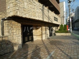 13/14 エントランス