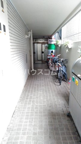 2/3 エントランス