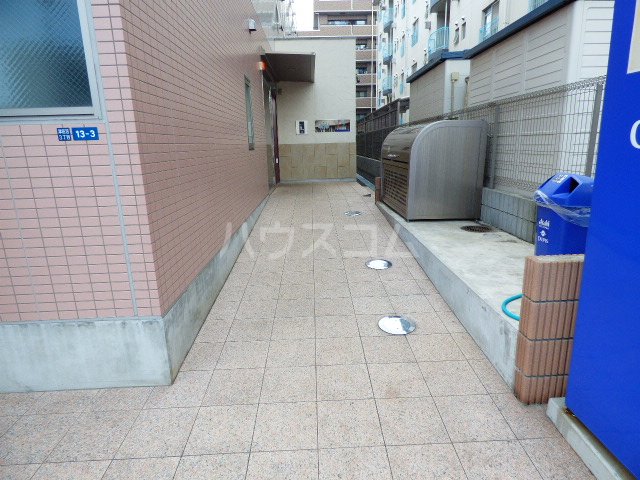 19/29 エントランス
