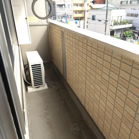 16/25 バルコニー