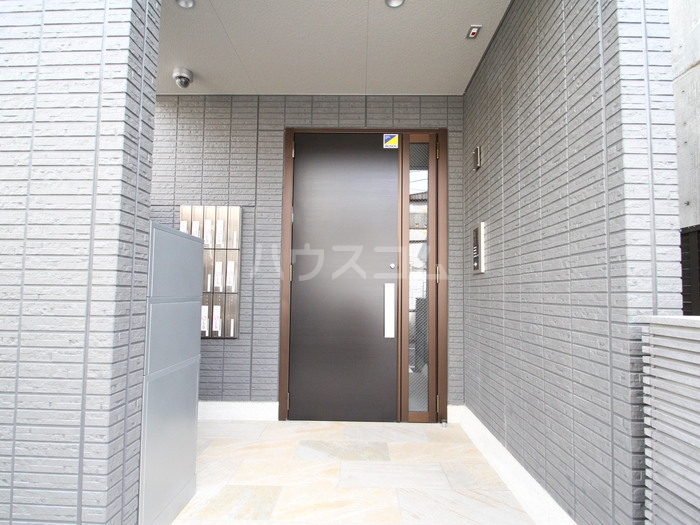 19/28 エントランス