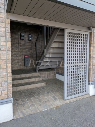 29/30 エントランス