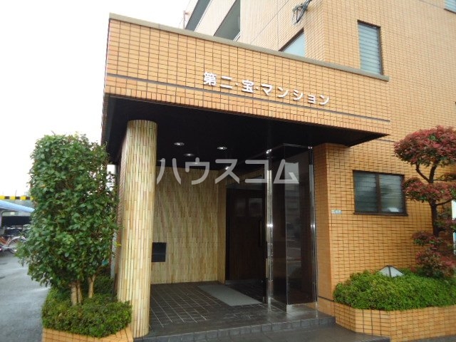 2/5 エントランス