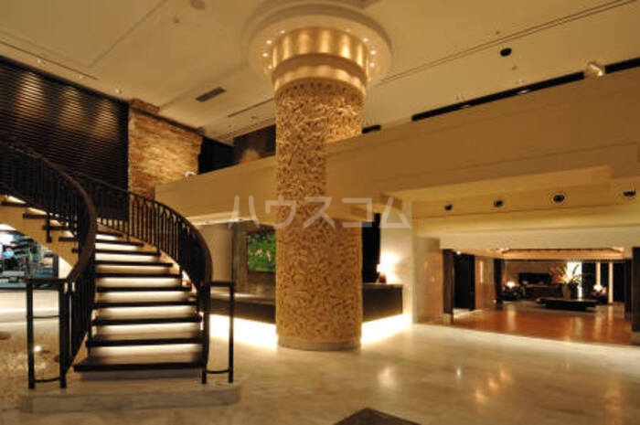 15/17 エントランス