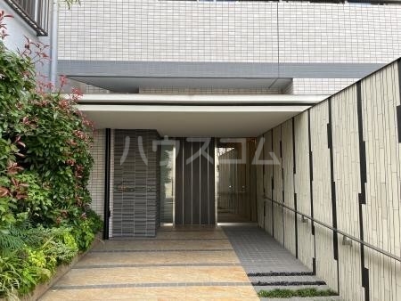 19/21 エントランス