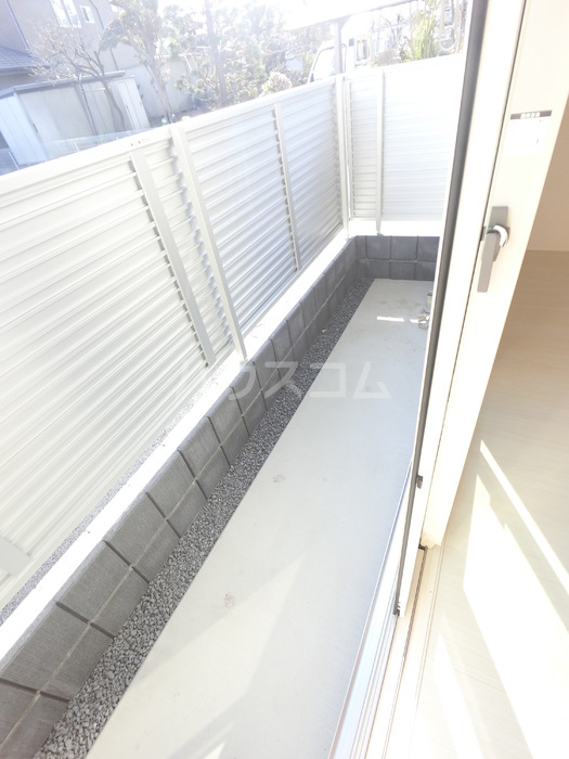 13/22 バルコニー