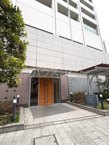 19/28 エントランス