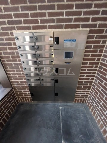 25/30 エントランス