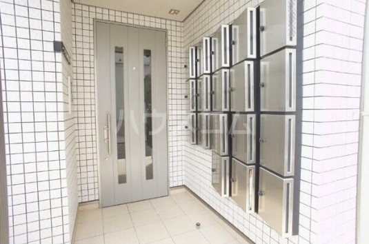 14/14 エントランス