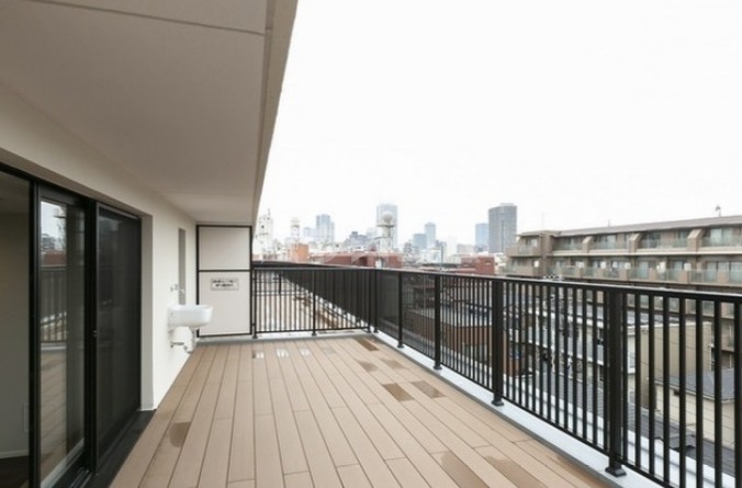 13/30 バルコニー