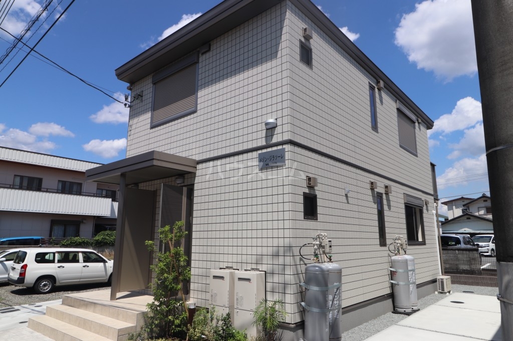 13/13 エントランス