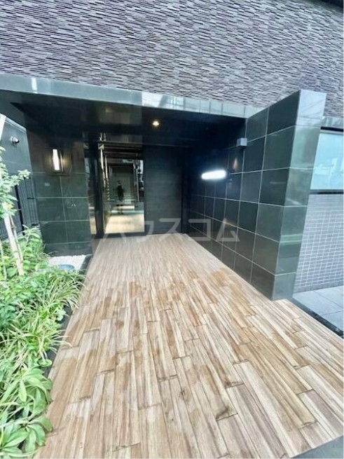 20/25 エントランス