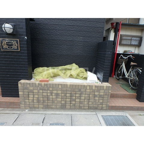 5/8 エントランス