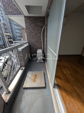 19/26 バルコニー