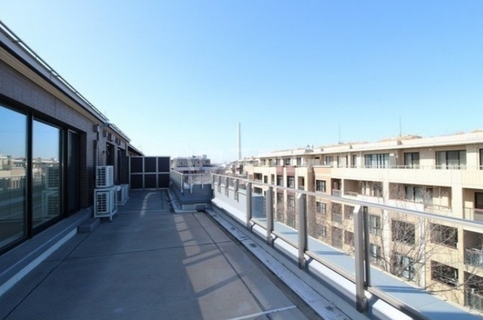 15/22 バルコニー