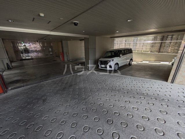 14/21 駐車場