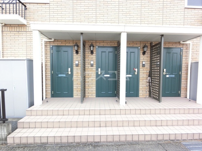 17/20 エントランス