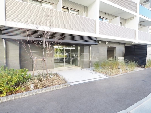 2/2 エントランス