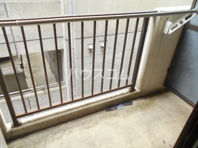 19/30 バルコニー