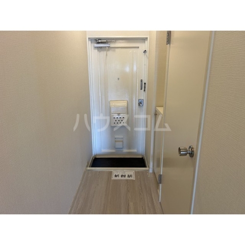14/30 玄関