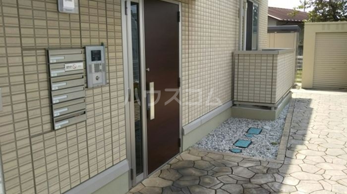 19/22 エントランス