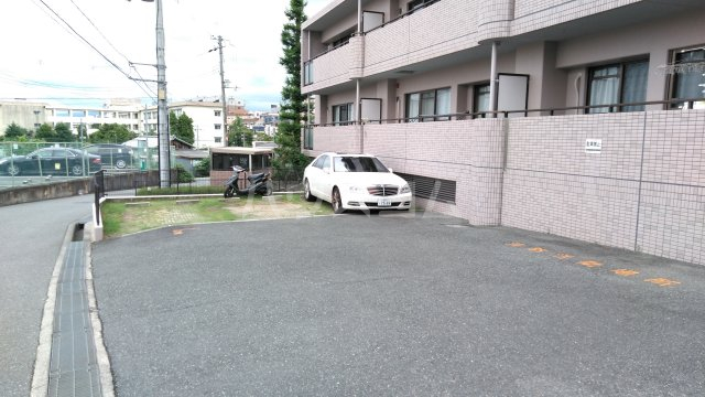 19/30 駐車場
