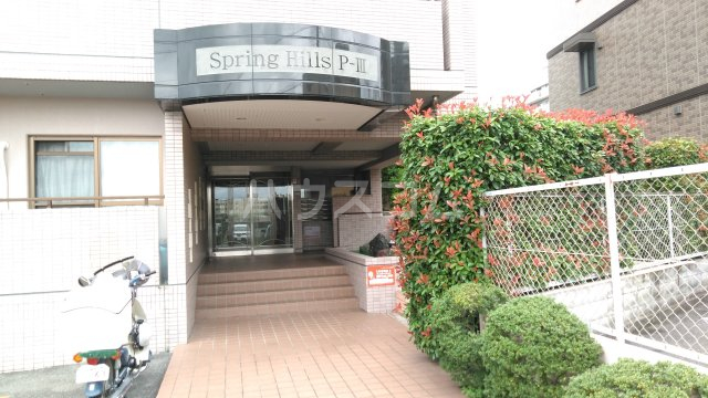 18/30 エントランス