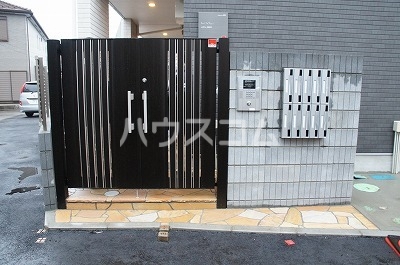 19/29 エントランス