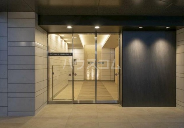 15/20 エントランス