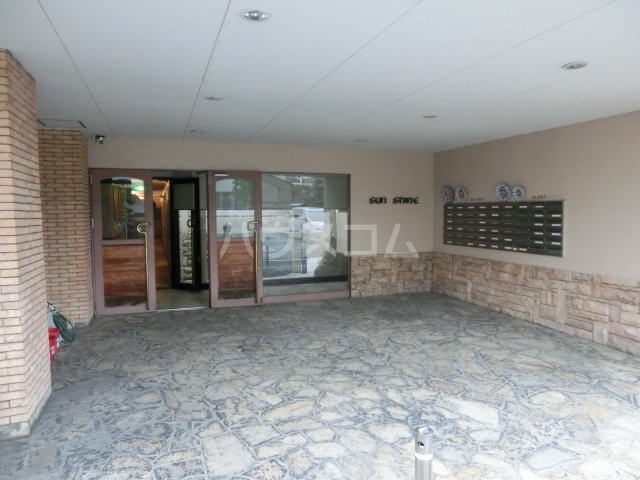 17/24 エントランス