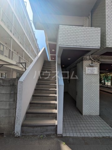 29/30 エントランス