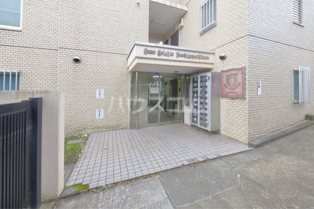 14/22 エントランス